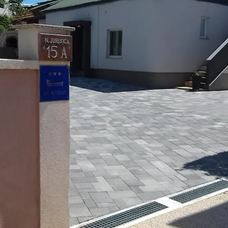 Sarah Apartman Zadar
