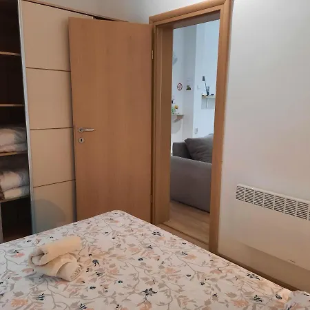 Apartman Sarah *