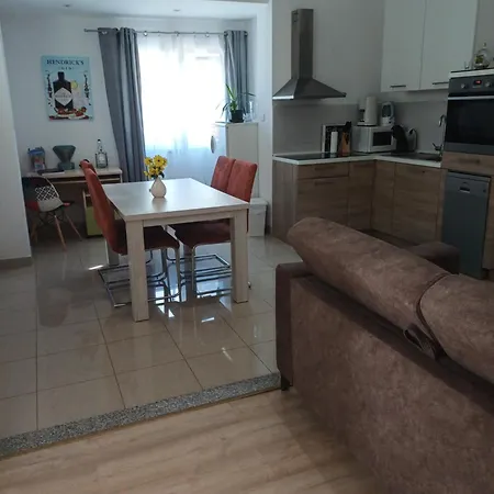 Sarah Apartman *