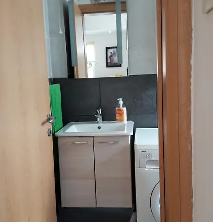 Sarah Apartman